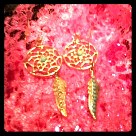 NWT Dreamcatcher earrings - Picture 2 of 2